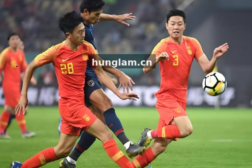 从网吧队陪练到联赛指挥：一位中单选手的五年成长轨迹